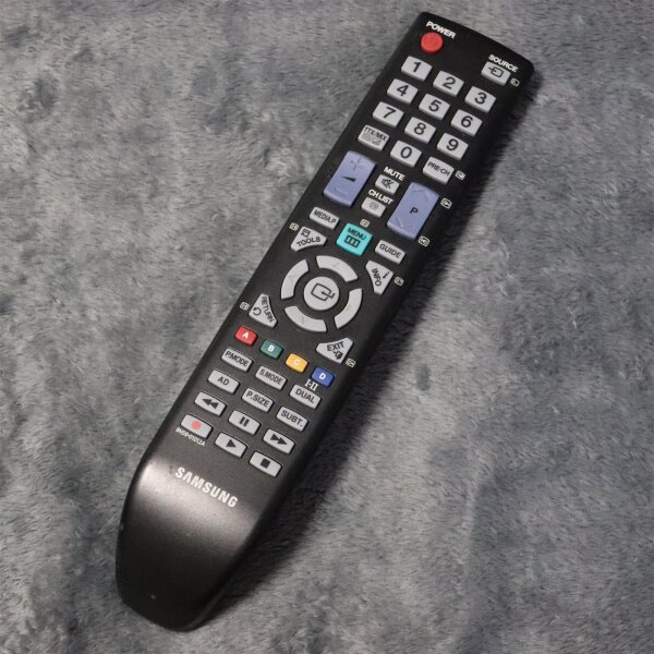 SAMSUNG TV / Remote Control / Fernbedienung / BN59-01012A /